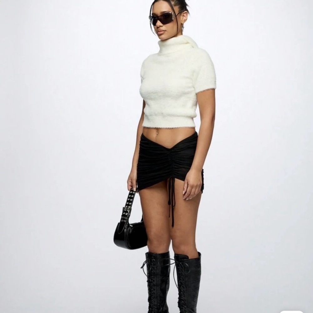 Elegant Black Women's Skirt